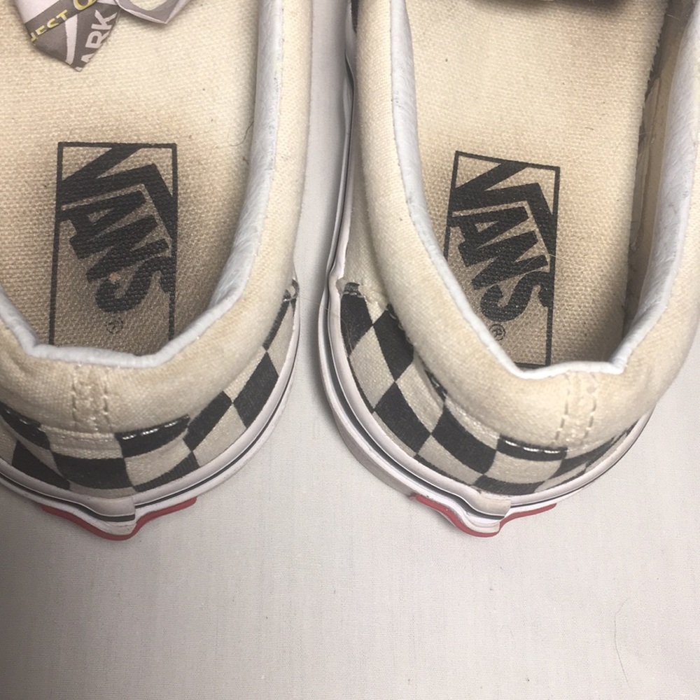 Checkerboard vans - Picture 3 of 4